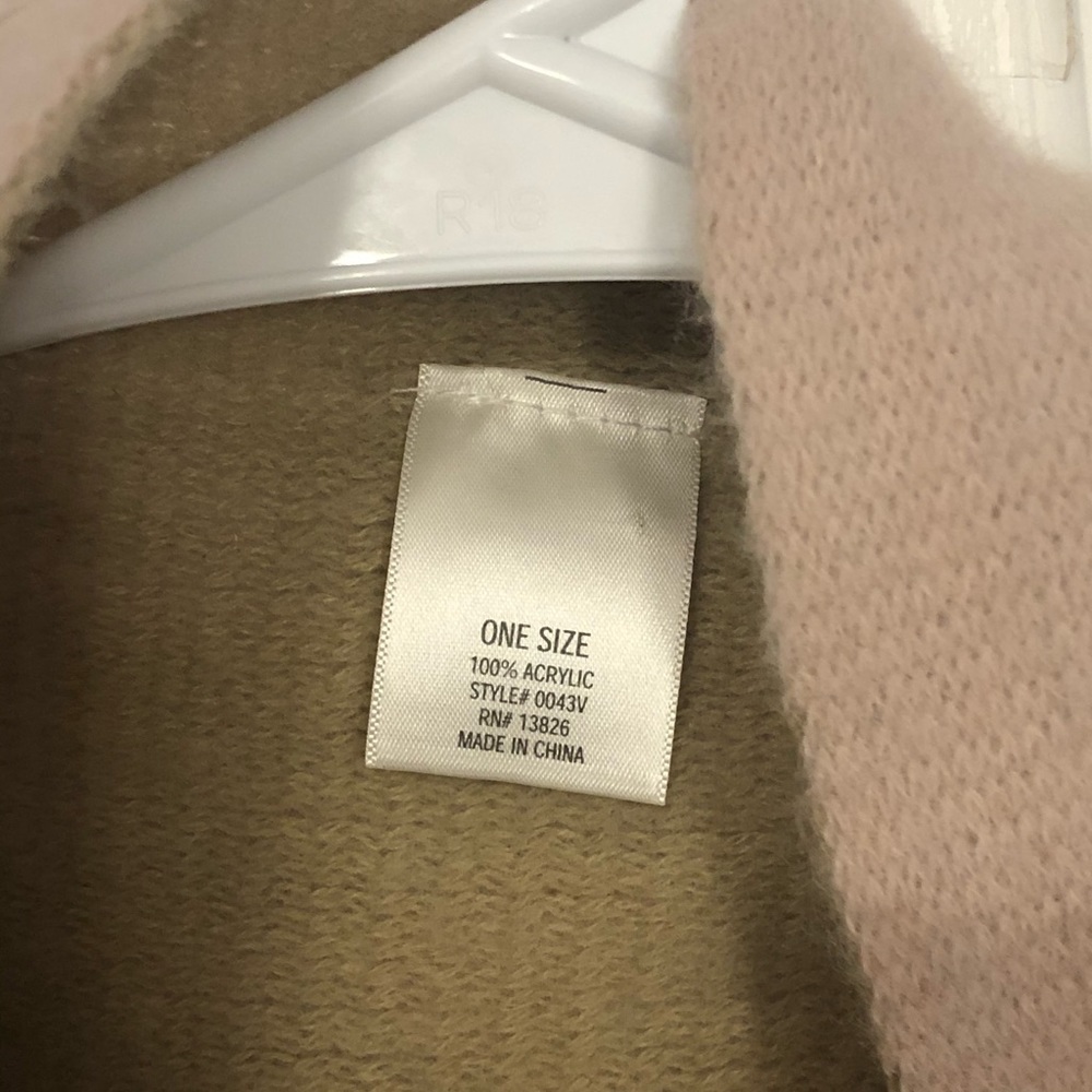 💗Pink Cardigan💗 - Picture 7 of 7